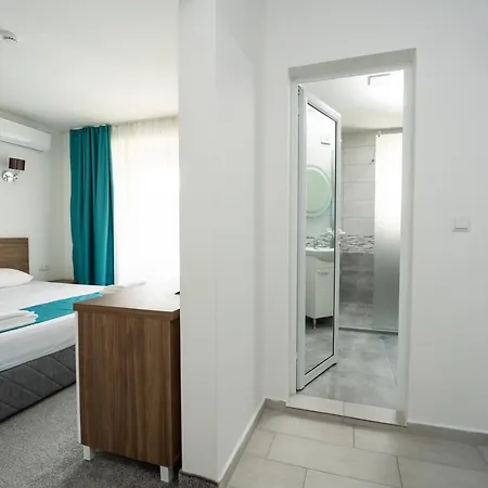 Zonya Hotel