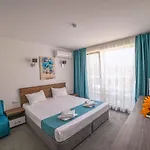 Zonya Хотел