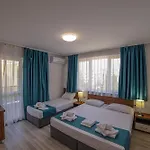 Hotel Zonya 3*