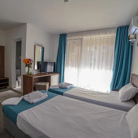Zonya Hotel 3*